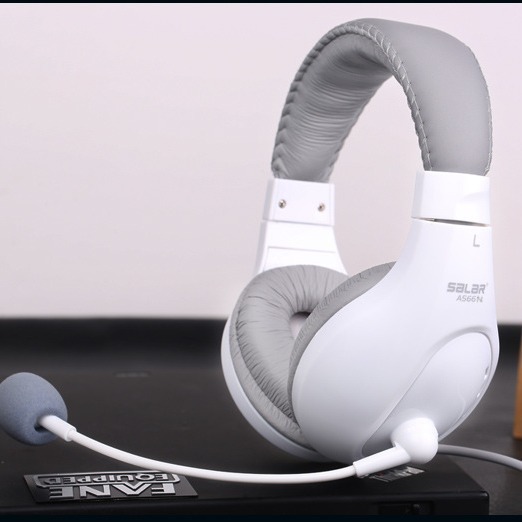 RGB Wired Gaming Headset with Microphone and Virtual 7.1 Surround