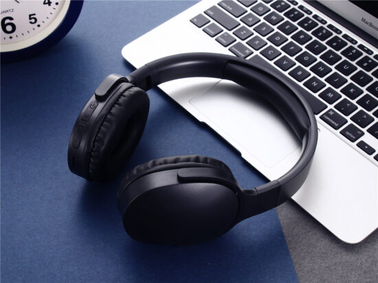 P-2961 Bluetooth Wireless Over-Ear Headphones with Long Battery Life and Stereo Sound