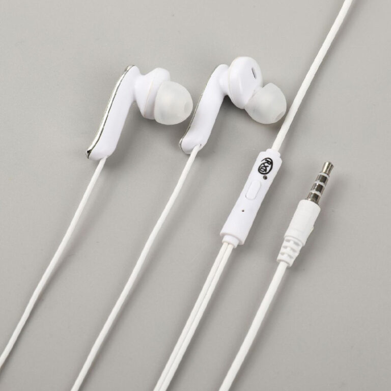 RXD 3.5mm Wired Gaming Earphones with Microphone and Noise Isolation