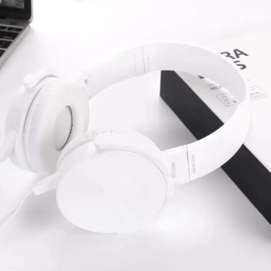 Retro Lightweight Wired Headphones for iPad, iPhone, Huawei – Over-Ear Design with 3.5mm Jack