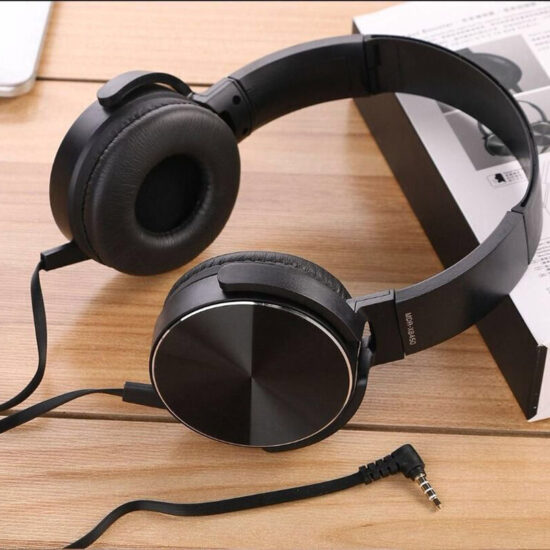 Retro Lightweight Wired Headphones for iPad, iPhone, Huawei – Over-Ear Design with 3.5mm Jack