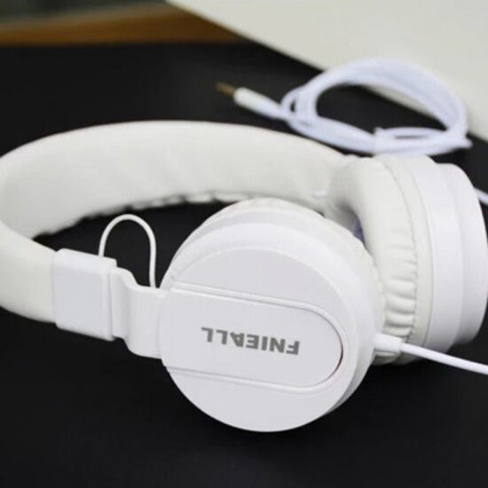 Wired Over-Ear Headphones with Type-C Connector and Built-in Microphone for Gaming and Music