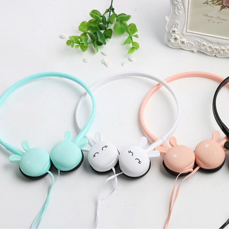 Yinbaoli KN-320 Cute Bunny Wired Headphones with Mic and In-line Controls