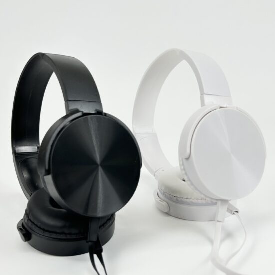 Stylish 3.5mm wired over-ear headphones compatible with all mobile phones